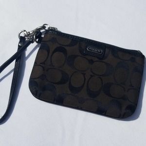 Small Coach wristlet, great Stocking stuffer